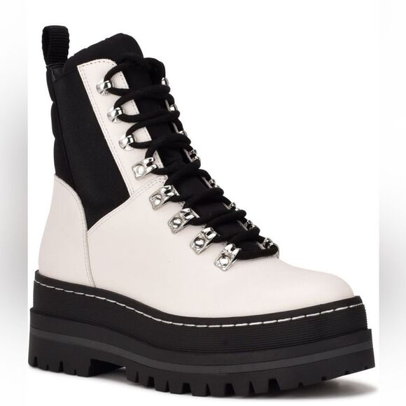 BNIB MARC FISHER WHITE PLUNE PLATFORM BOOTS SZ 10 - Picture 1 of 8